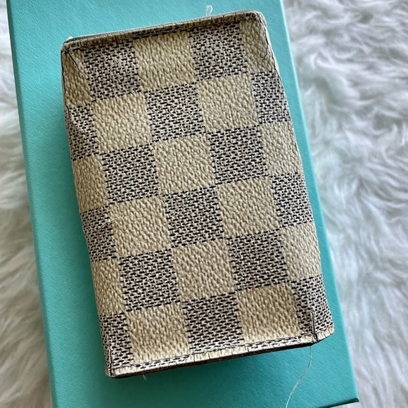 Louis Vuitton Damier Key Holder - Picture 3 of 7